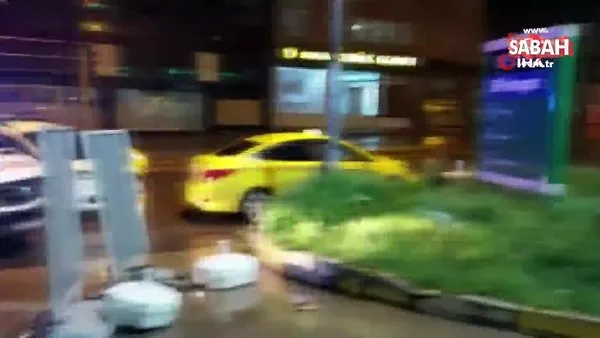 Ümraniye’de minibüs ile ticari taksi çarpıştı | Video
