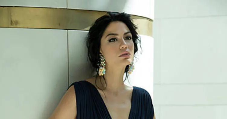 Demet Özdemir’den makyajsız paylaşım