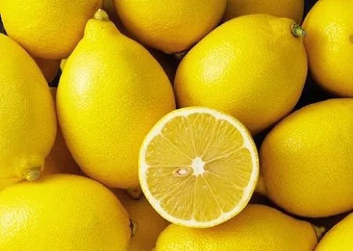 Kabuğu soyulmuş bir limon yerseniz...
