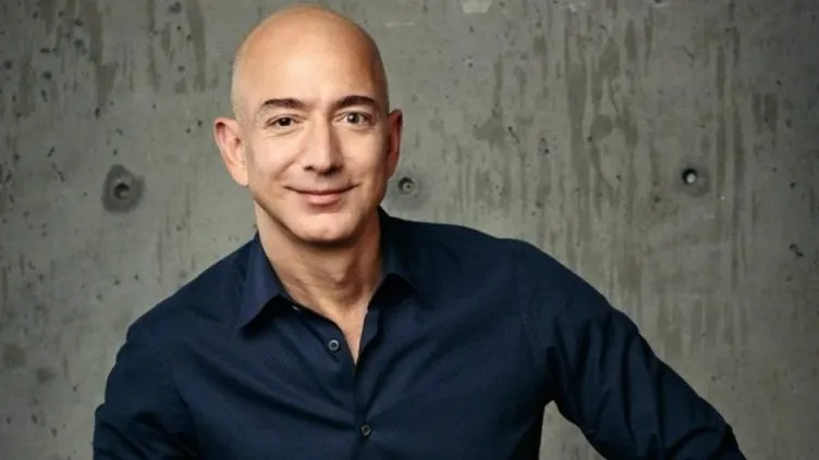 Jeff Bezos tüm zamanların en zengin adamı oldu!