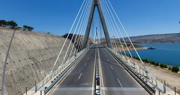 Eyfel Kulesi'ndeki kadar çelik kullanıldı... O yol 60 km kısaldı!