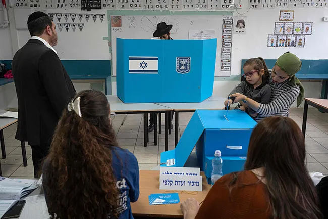 Netanyahu’yu kaybetme korkusu mu sardı: Partisi oy verme süresinin uzatılması için başvurdu!