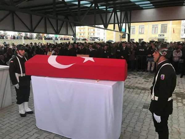 Dinamit imhası sırasında şehit düşen uzman çavuş toprağa verildi