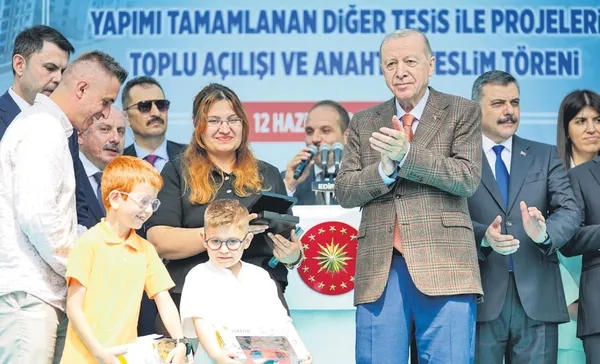selimiye-turk-islam-yurdunun-tapusudur-1781297620718.jpeg