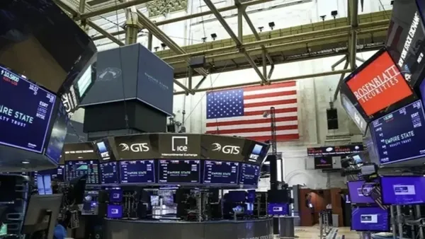 wall-streette-rekor-gunu-sp-500-ve-nasdaq-tarihi-yukselisle-kapandi-1791353478164.jpg