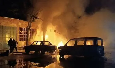 Sanayi sitesinde yangın: İş yeri ve 2 otomobil küle döndü