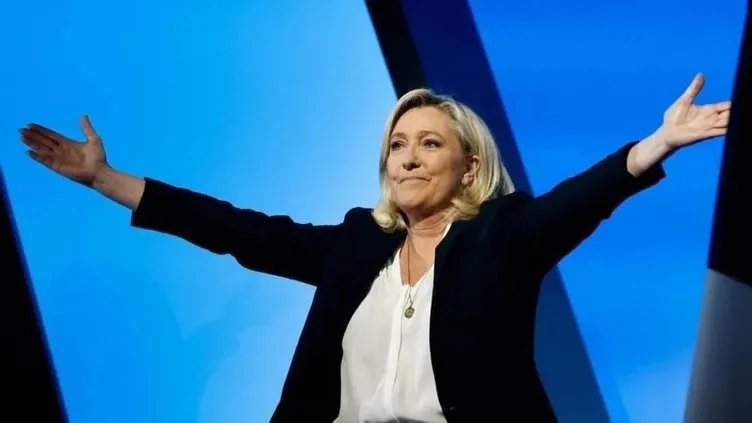 Marine Le Pen kimdir, kaç yaşında, partisi ne? Fransa cumhurbaşkanı adayı Marine La Pen 2. tura kaldı!