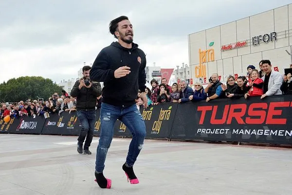 Antalya'da Yüksek Topuk Koşusu