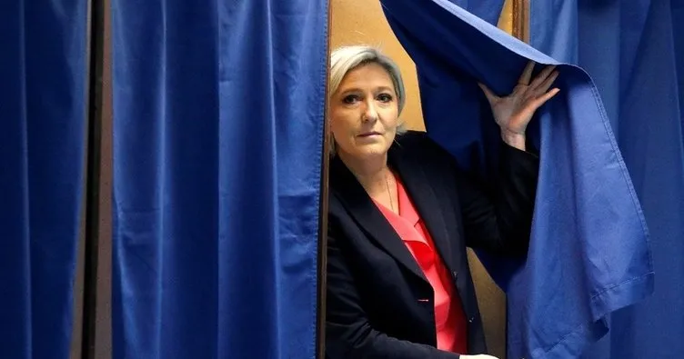 Macron’a yenilen Le Pen yeni hedefini açıkladı