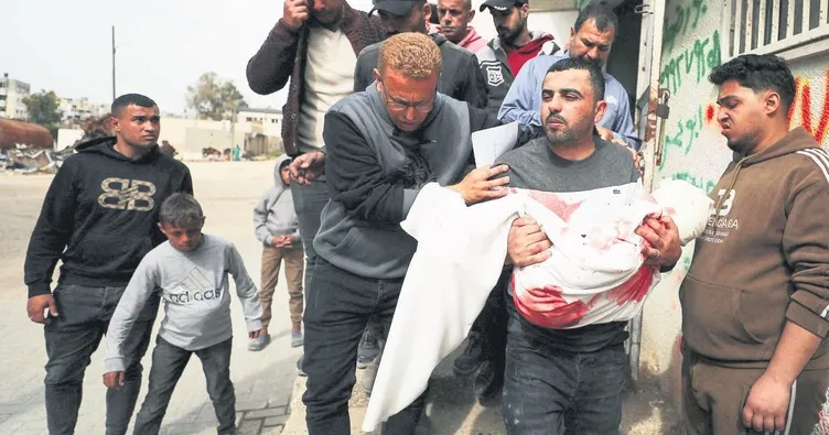 Holokost kalkanı deliniyor