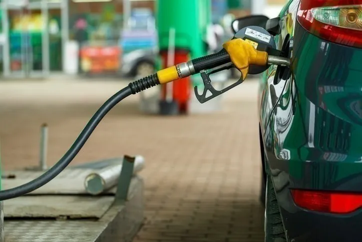 AKARYAKIT FİYATLARI SON DAKİKA HABERLERİ | Benzine motorine indirim ardından 1 Aralık bugün güncel LPG, benzin fiyatı ve motorin fiyatı ne kadar?