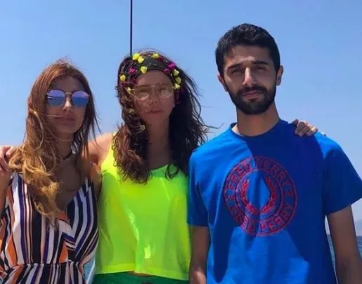 Ceylan’ın gözlerden uzak büyüttüğü çocukları kocaman oldu! Evlatlarıyla el ele...