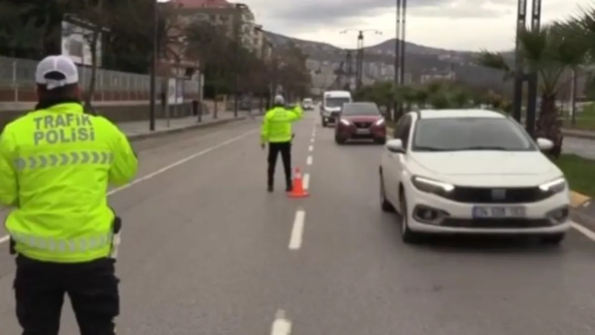 Bakan Yerlikaya duyurdu! Son bir haftada 2 milyon 803 bin 527 araca denetim Bakan Yerlikaya duyurdu! Son bir haftada 2 milyon 803 bin 527 araca denetim