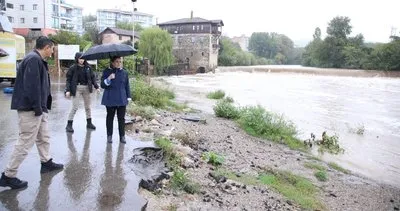 Bartın Irmağı 3 metre yükseldi,8 köye ulaşım sağlayan köprü trafiğe kapatıldı #bartin