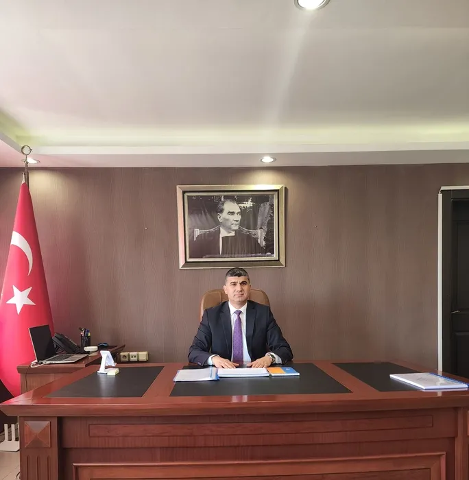 SON DAKİKA | Gözaltındaki DEM’li Belediye Başkanı Hoşyar Sarıyıldız tutuklandı! Başkanlığa Kaymakam Zeyit Şener görevlendirildi