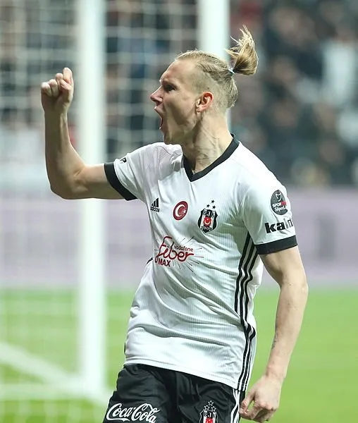 Beşiktaş-Fenerbahçe maçından kareler