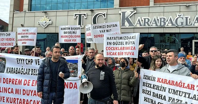 İzmir’de CHP’li belediyeye konut protestosu! Enkaz altında kalınca mı sesimizi duyacaksınız?