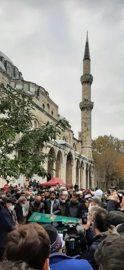 turk-edebiyatinin-buyuk-ismi-sezai-karakoca-son-veda-1637150065809.jpg