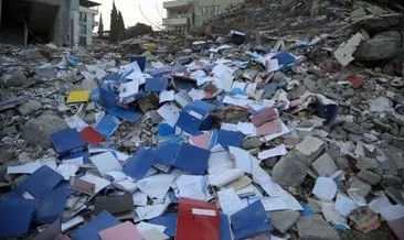 Hatay’da yıkılan binada evrak nöbeti tutuyor! Avukattan alkışlanacak hareket