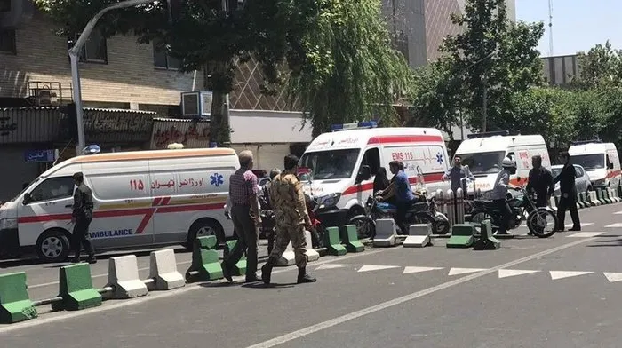 İran’da silahlar konuştu: Emniyet güçleri ile silahlı grup arasında çatışma çıktı