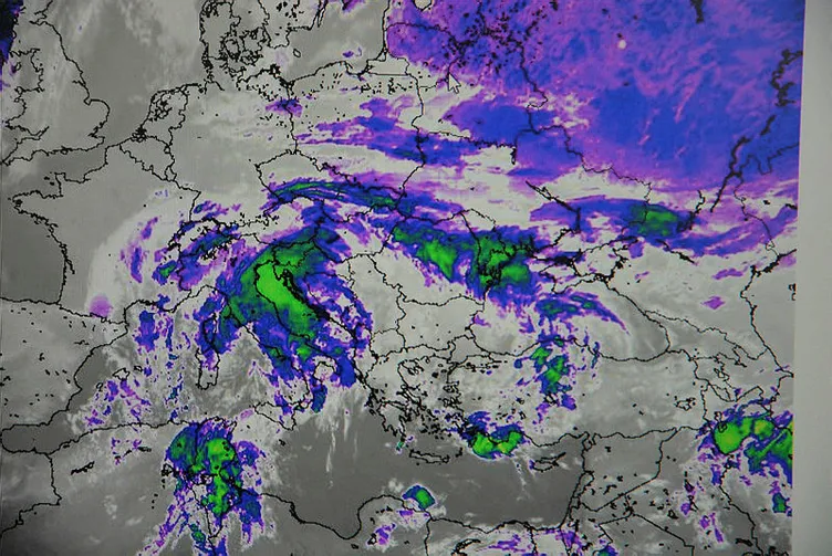 Hava durumu için Meteoroloji'den son dakika açıklaması geldi! Kar ne zaman yağacak?