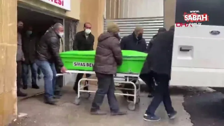 Sivas'ta aile faciası! Öz babasını boğazından bıçaklayarak öldürdü