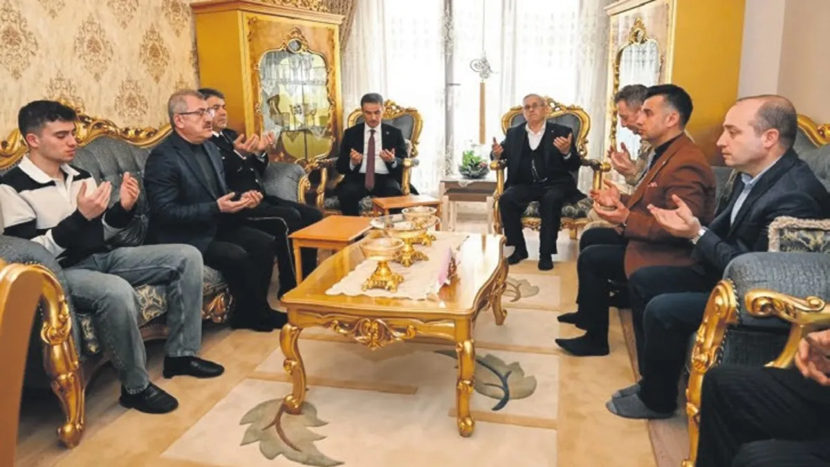 Şehit ailesine bayram ziyareti