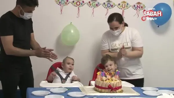 İngiltere'de ameliyatla ayrılan uapışık ikizler Derman ve Yiğit ikinci yaş günlerini ayrı kutladı | Video