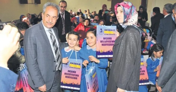 Akşehir Belediyesi’nden öğrencilere 27 bin 500 kitap