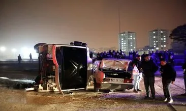 Polis servisi kaza yaptı! 5 polis ve bir vatandaş yaralandı