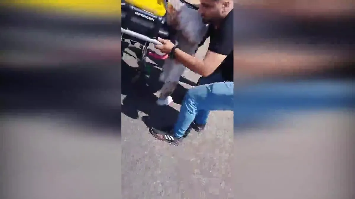 Sırnak'ta işçilere teröristlerden kalleş saldırı! 1 işçi hayatını kaybetti, 1’i ağır 7 kişi yaralandı Sırnak'ta işçilere teröristlerden kalleş saldırı! 1 işçi hayatını kaybetti, 1’i ağır 7 kişi yaralandı