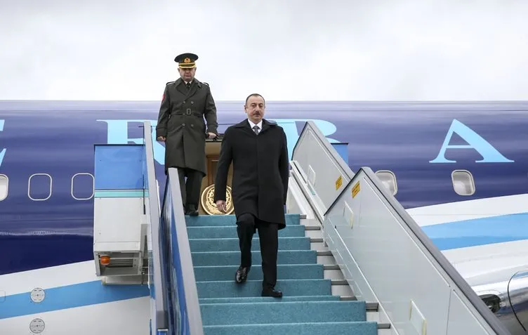 Aliyev resmi törenle karşılandı