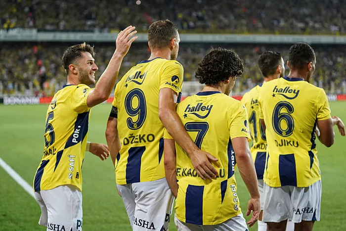 son-dakika-haberleri-fenerbahce-lugano-engelini-gecti-ve-tur-atladi-1722365613189.jpeg