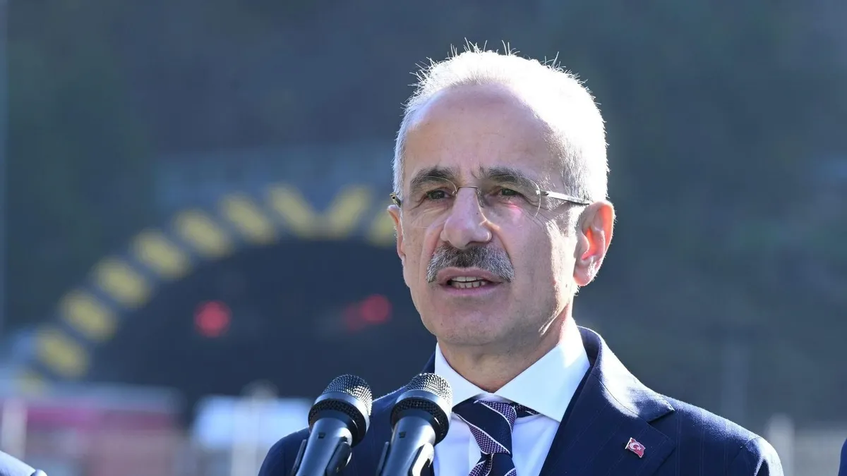 Bakan Uraloğlu: Konya - Antalya arasında seyahat süresi ile 20 dakika kısalacak