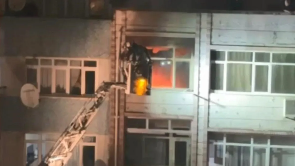 Fatih'te 'yangın' süsü vererek eşini katletmişti… SABAH korkunç cinayetteki detaylara ulaştı: Önce darp etti sonra boğarak evi ateşe verdi! Fatih'te 'yangın' süsü vererek eşini katletmişti… SABAH korkunç cinayetteki detaylara ulaştı: Önce darp etti sonra boğarak evi ateşe verdi!