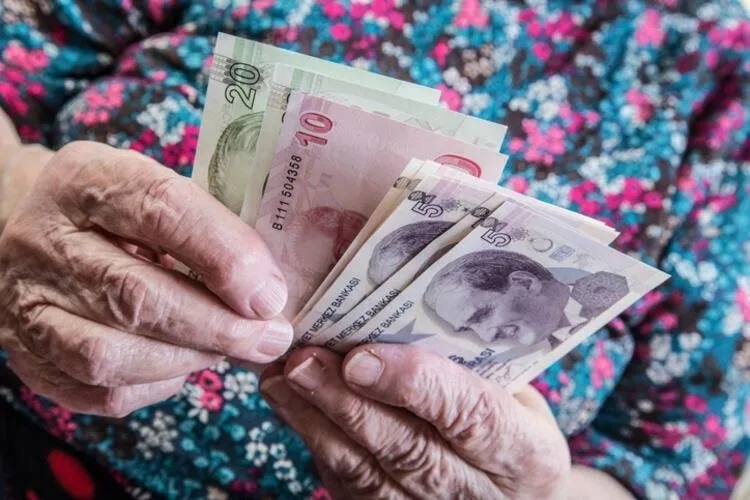 EMEKLİ PROMOSYON SON BAŞVURU TARİHİ 2022: Hangi banka ne kadar emekli promosyon veriyor? En yüksek emekli maaş promosyonu ne kadar, kaç TL?