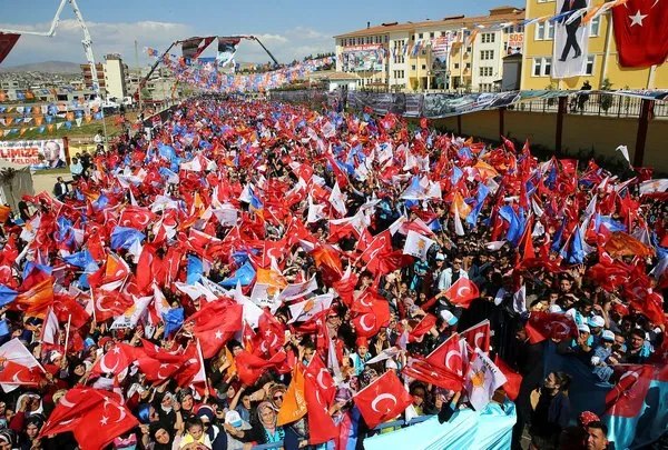 Cumhurbaşkanı Erdoğan'ın Siirt 6. Olağan İl Kongresi'nden yansıyan kareleri