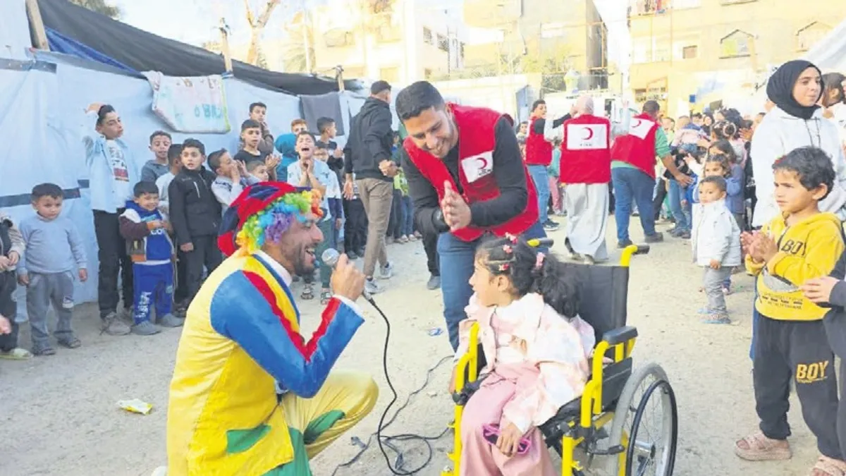 Gazzeli çocuklara 23 Nisan neşesi