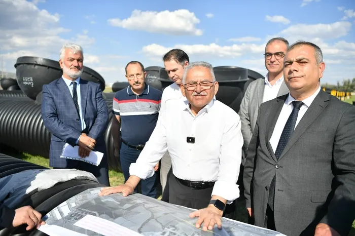 memduh-buyukkilic-50-yil-boyunca-su-sorunu-yasamayacak-altyapimiz-mevcut-1792735429206.jpg