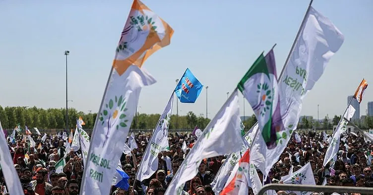 HDP mitingi PKK propagandasına dönüştü: Öcalan sloganları, terörden tutuklulara özgürlük vaadi...