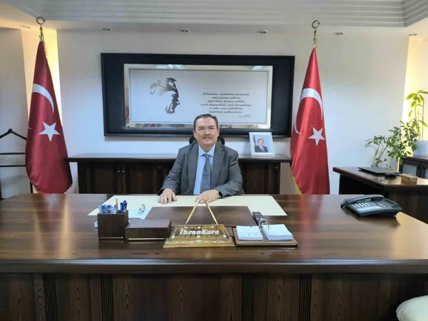 kalp-krizi-sonucu-hayatini-kaybeden-muratpasa-kaymakami-ihsan-kara-icin-toren-duzenlendi-1793199729059.jpg