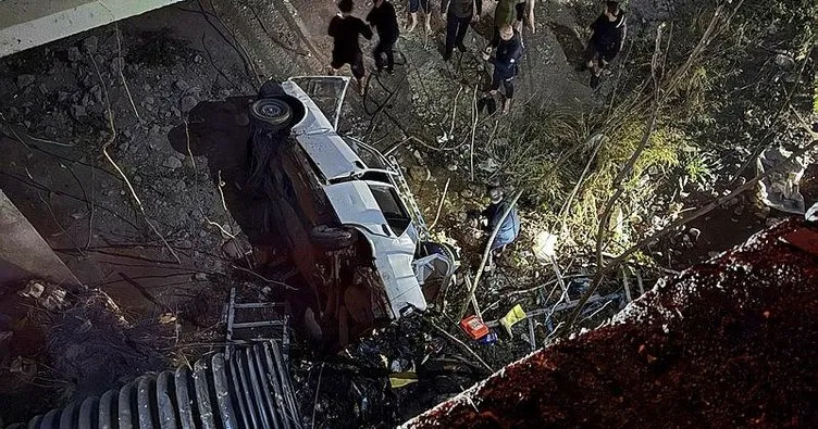 Bursa’da otomobil köprüden uçtu: 1’i ağır 4 yaralı