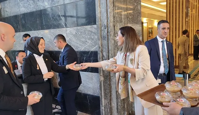 alevi-bektasi-kultur-ve-cemevi-baskanligindan-muharrem-ayina-ozel-anlamli-program-1782841558110.jpg
