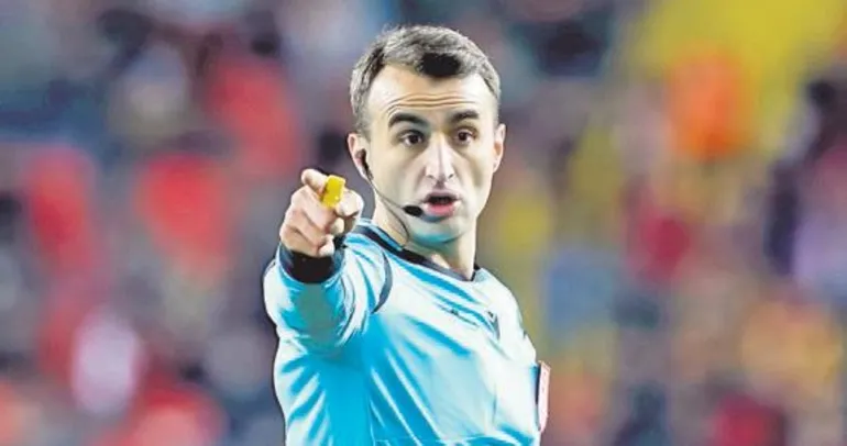 Derbinin hakemi Atilla Karaoğlan