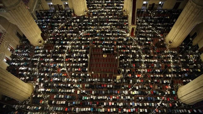 igdirda-bayram-namazi-saat-kacta-kilinacak-2026-diyanet-ile-igdir-bayram-namazi-saati-1779779833008.jpg