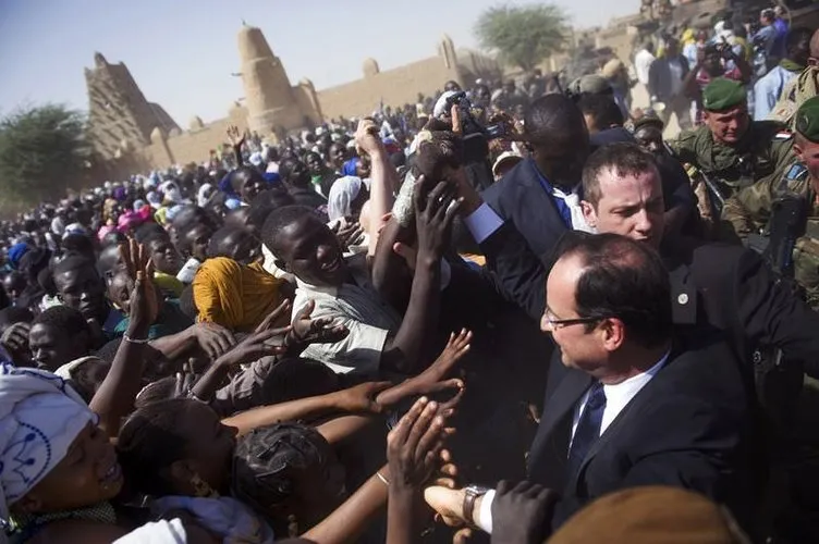 Hollande Mali’de