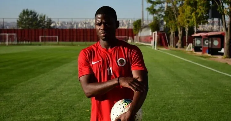 Gençlerbirliği’nin Togolu futbolcusu Ayite’den taraftara çağrı