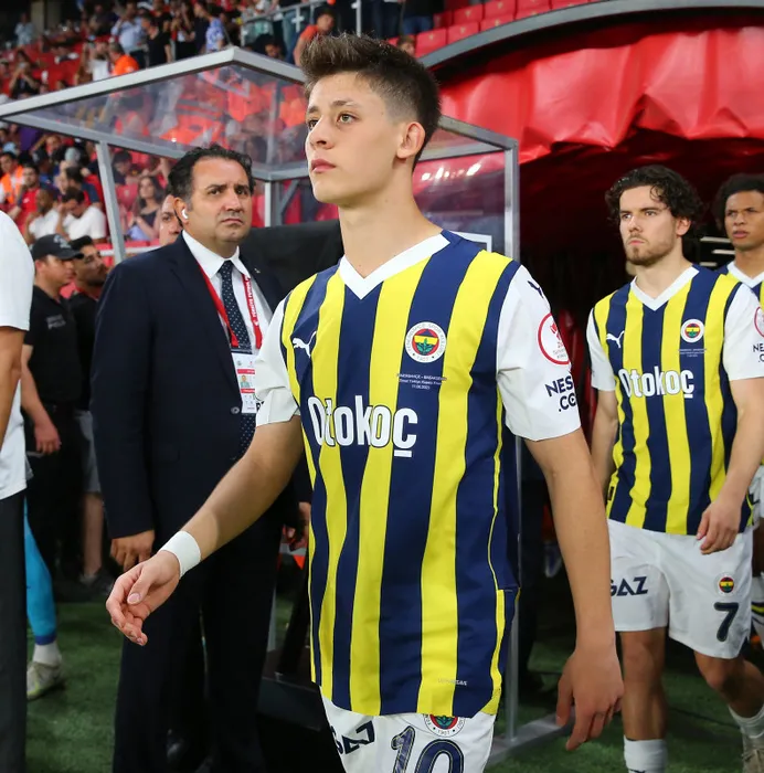 Son dakika Fenerbahçe haberi: Dünya devi Arda Güler'i resmen açıkladı! Fenerbahçe taraftarını kahreden haber...