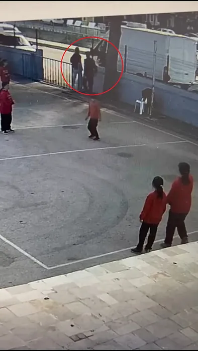 Çocuğunun kolu kırılınca okulda dehşet saçtı: Öğretmenin burnunu kıran adam tutuklandı!