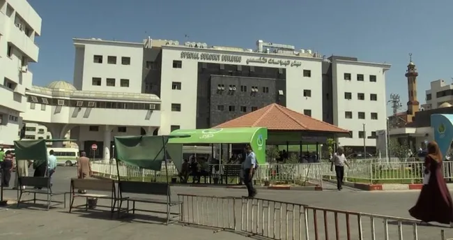 Hamas, Şifa Hastanesi’nin yönetiminde taraf olmadıklarını açıkadı Hamas, Şifa Hastanesi’nin yönetiminde taraf olmadıklarını açıkadı